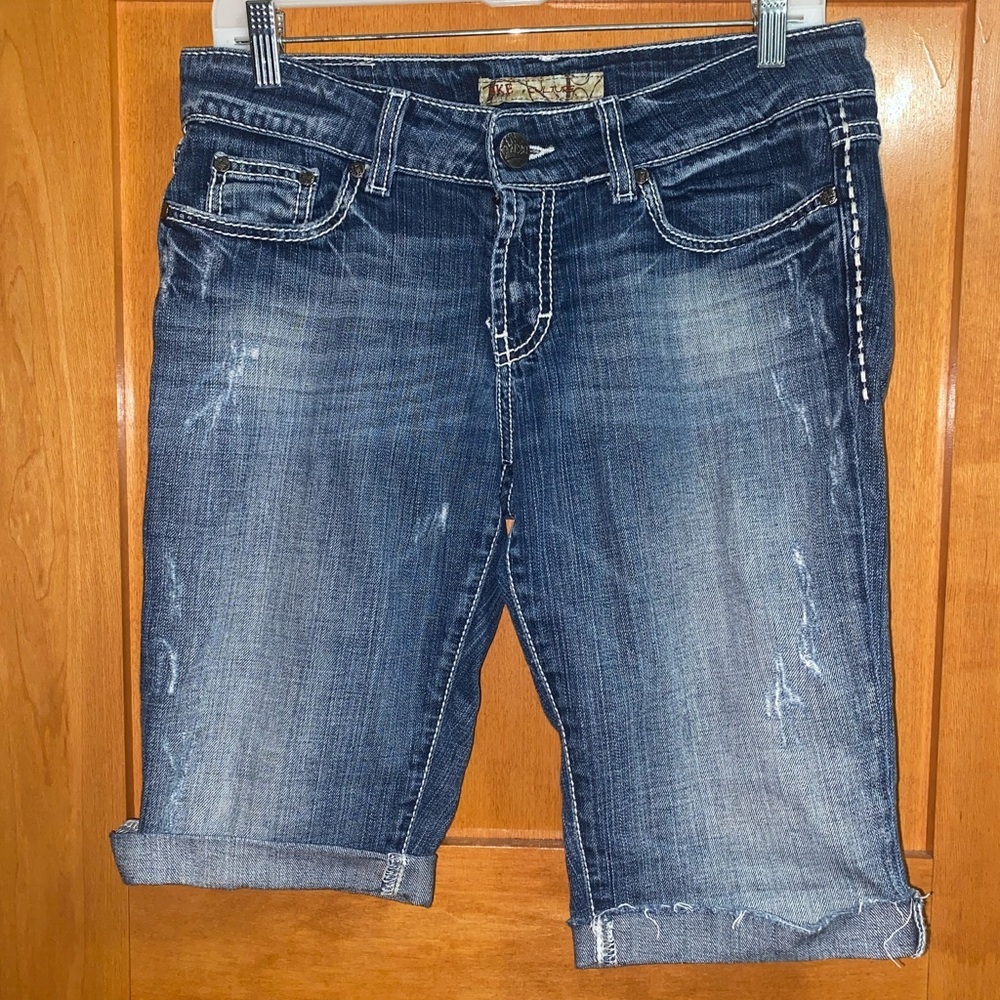 Women’s Dark Wash Denim Bermuda Shorts - Brand Unspecified